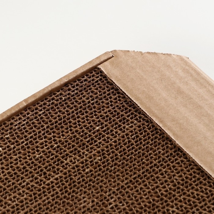 Когтеточка-лежанка для кошек "Пижон" из гофрокартона, 49 х 23 х 2,5 см, КРАФТ