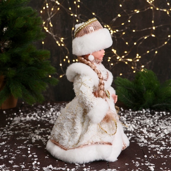 Снегурочка  Снегурочка "В шубке с пайетками и косой" двигается, 30 см, бежево-белый