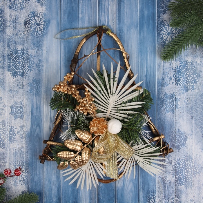 Украшение ёлочное  Украшение ёлочное "Ветка ажурная на колокольчике" 31х26 см