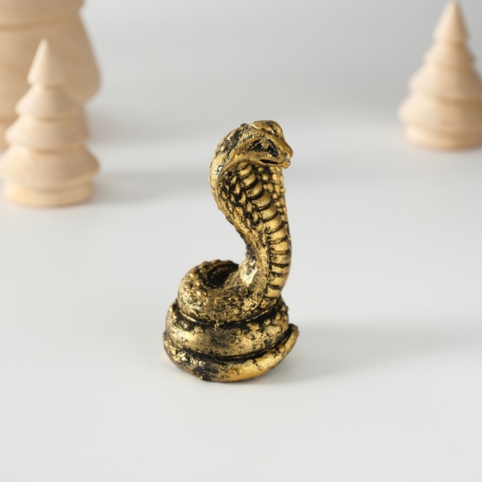 Сувенир полистоун Сувенир полистоун "Кобра" чёрно-золотая 4,3х6 см