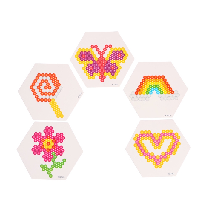 Аквамозаика в контейнере, 2500 шариков, 10 трафаретов, 2 основы Аквамозаика в контейнере, 2500 шариков, 10 трафаретов, 2 основы