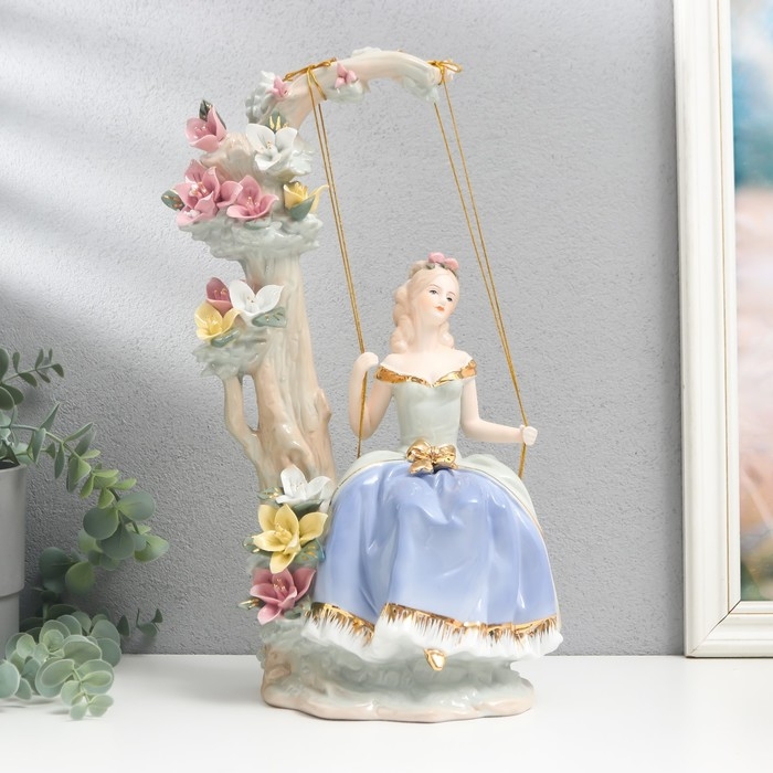 Сувенир керамика  Сувенир керамика "Девушка на качелях" 35х15х12 см