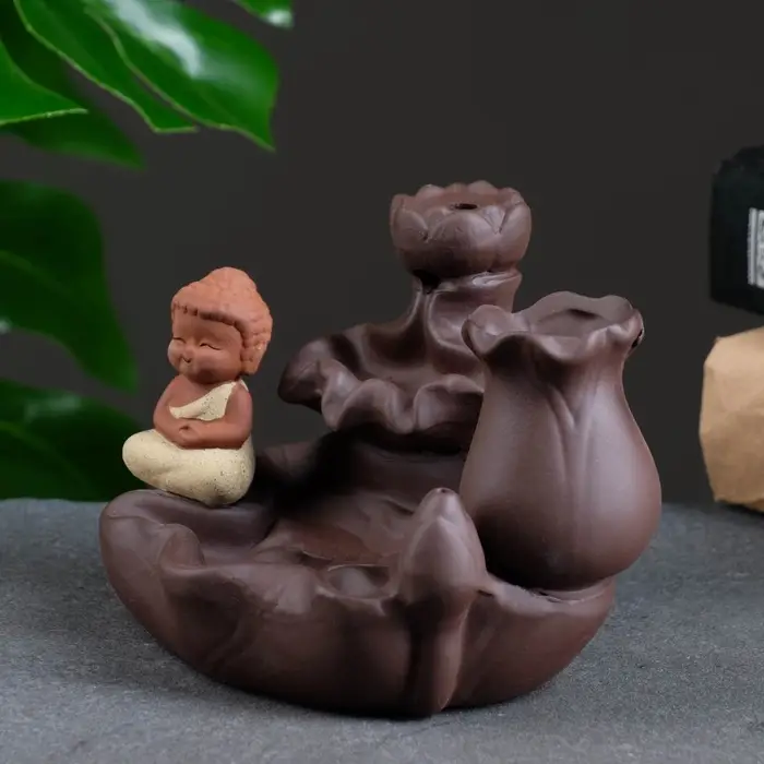 Подставка для благовоний &laquo;Будда - у водопада&raquo;, стелющийся дым, 12&times;9 см