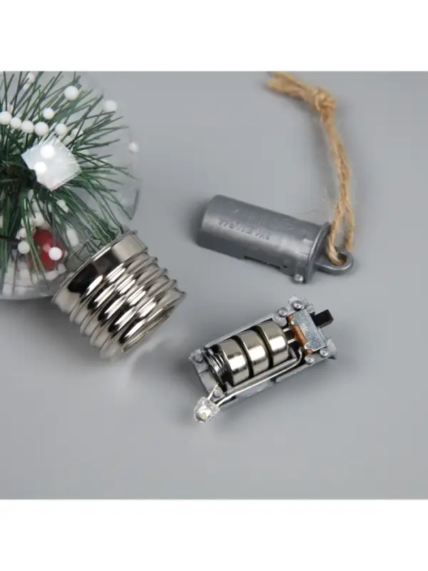 Ёлочный шар &laquo;Снежная хвоя&raquo;, d=6 см, 1 LED, от батареек LR44&times;3, свечение тёплое белое