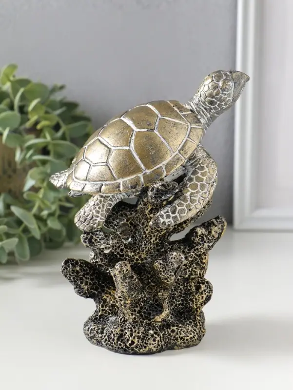Сувенир полистоун "Морская черепаха в кораллах" бронза с белой патиной 11,5х10,5х16 см