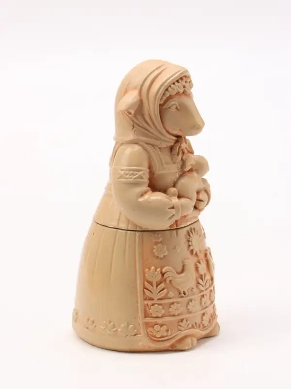Фигурка декоративная &laquo;Коза Нюша&raquo;, 13&times;7 см, слоновая кость