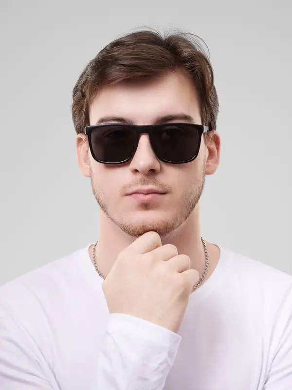 Очки солнцезащитные OneSun, UV 400, дужка 14.5 см, ширина 14 см, линза 5&times;6 см, чёрные