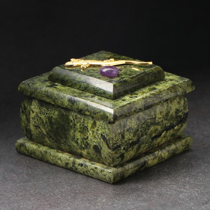 Шкатулка, змеевик Шкатулка, змеевик