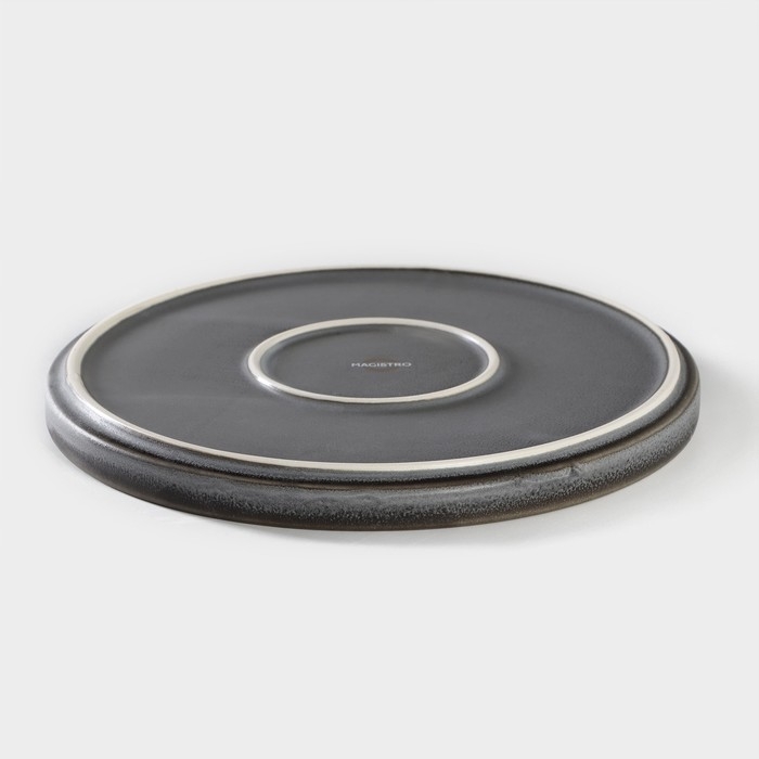 Тарелка фарфоровая обеденная Magistro Urban, d=22,5 см, цвет серый Тарелка фарфоровая обеденная Magistro Urban, d=22,5 см, цвет серый