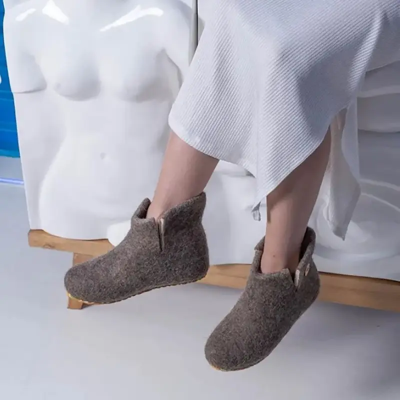 Домашние валенки Wild, серо-коричневые (натуральные), размер 35