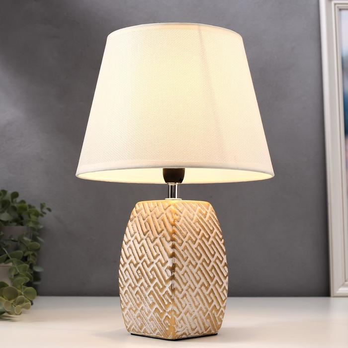 Лампа настольная 16444/1WT E14 40вт бело-золотой 22х22х34 см RISALUX