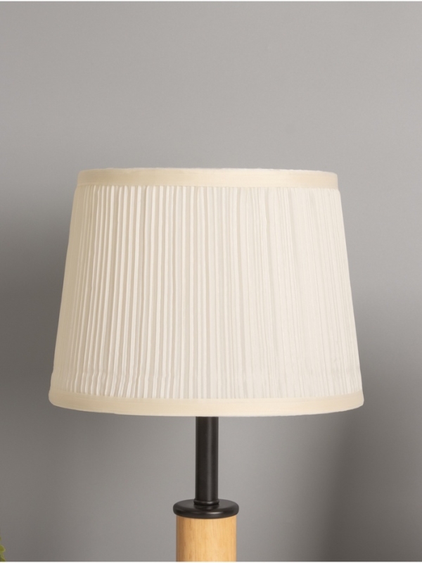 Лампа настольная BayerLux ЭКО Лампа настольная BayerLux ЭКО "Глори" 1х40Вт Е27 коричневый/черный/бежевый 26х26х43см