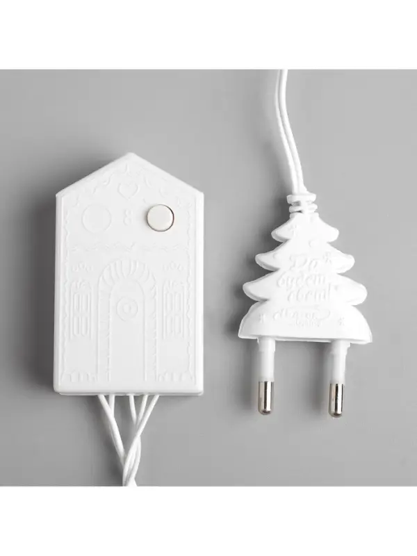 Гирлянда &laquo;Нить&raquo; 5 м, IP20, белая нить, 50 LED, 8 режимов, 220 В, свечение мульти