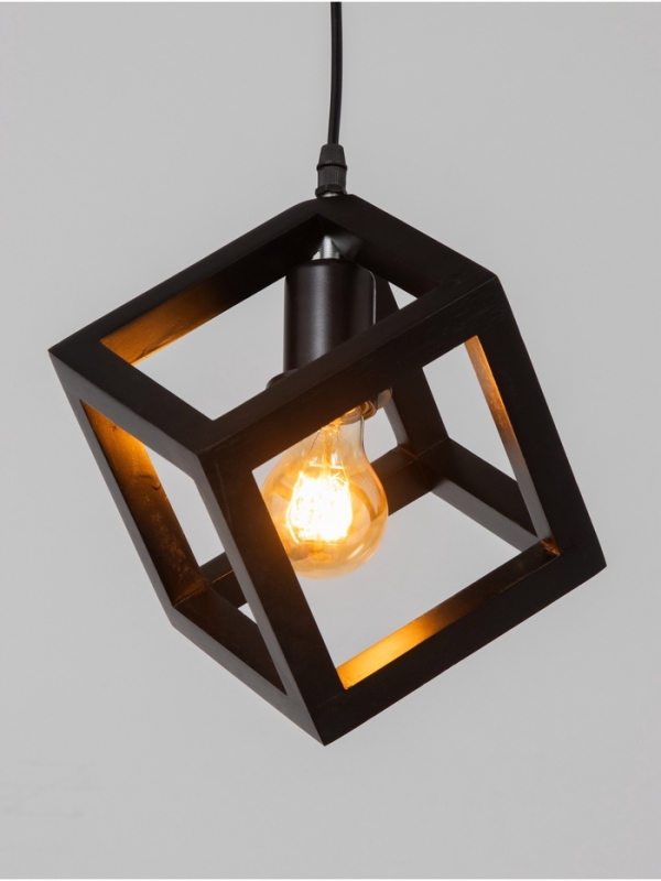 Светильник BayerLux ЭКО "Куб" 1х40Вт Е27 черный 27х27х100см