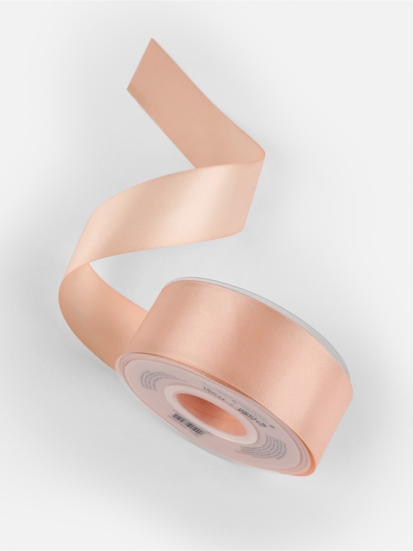 Лента атласная двухсторонняя №0714 38мм*25±1м персиковый пух TR Лента атласная двухсторонняя №0714 38мм*25±1м персиковый пух TR