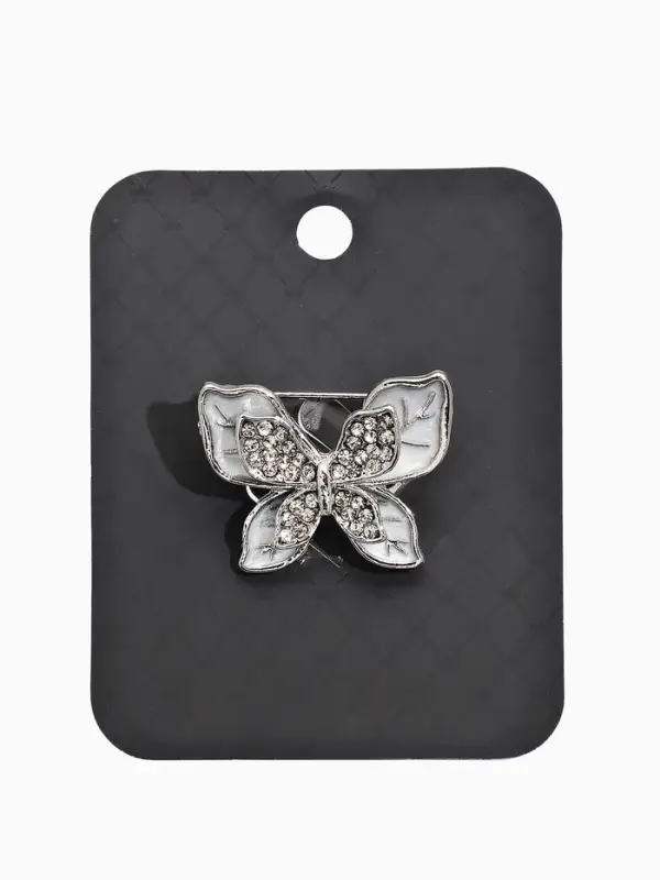 Брошь &laquo;Бабочка&raquo;, перламутровая, белая в серебре