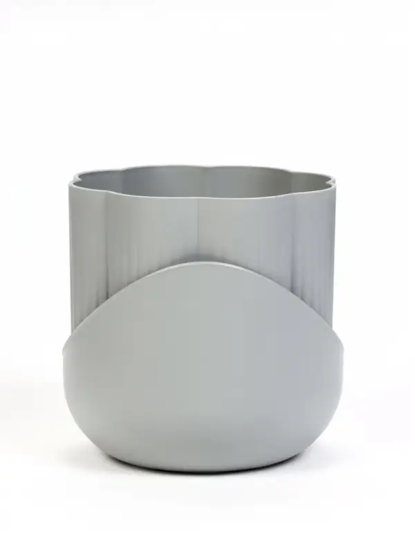 Горшок цветочный &laquo;Лаура&raquo;, пластиковый, с поддоном, 1.6 л, 14&times;14&times;12.5 см, серый