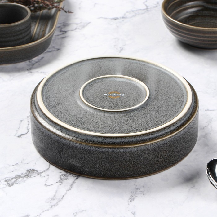 Салатник фарфоровый с высоким бортом Magistro Urban, 650 мл, d=17 см, цвет серый Салатник фарфоровый с высоким бортом Magistro Urban, 650 мл, d=17 см, цвет серый