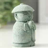 Фигурка песчаник &laquo;Маленький монах - молитва&raquo;, 3.7&times;3.8&times;6.7 см