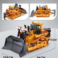 Бульдозер радиоуправляемый XZS, 1:24, с элементами из металла, работает от аккумулятора