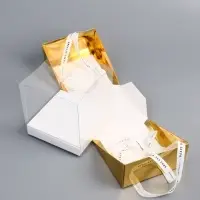 Коробка под бенто - торт с ленточками, золотая, 15.5&times;15.5&times;16 см