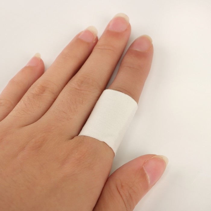 Лейкопластырь Верофарм рулонный 5 х 500 см на тканной основе Лейкопластырь Верофарм рулонный 5 х 500 см на тканной основе