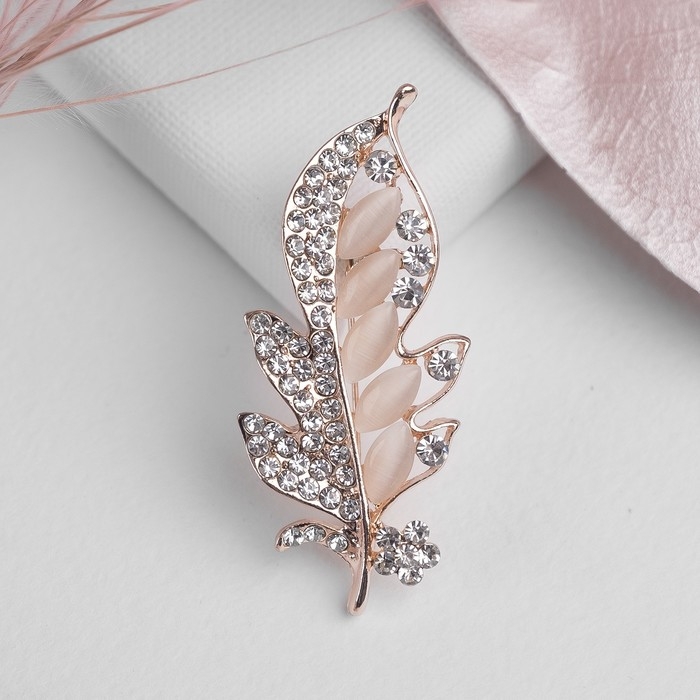 Брошь &laquo;Соло&raquo; веточка, цветная в золоте