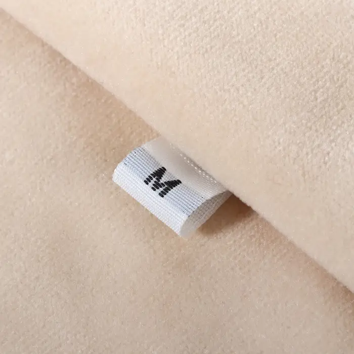 Размерники жаккардовые, «М», 12×30 мм, 100 шт., белые Размерники жаккардовые, «М», 12×30 мм, 100 шт., белые