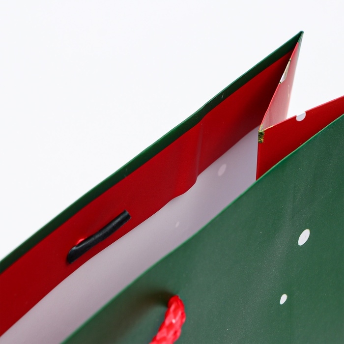 Новый год. Пакет подарочный "Любви и тепла", 33 х 42,5 х 10 см.