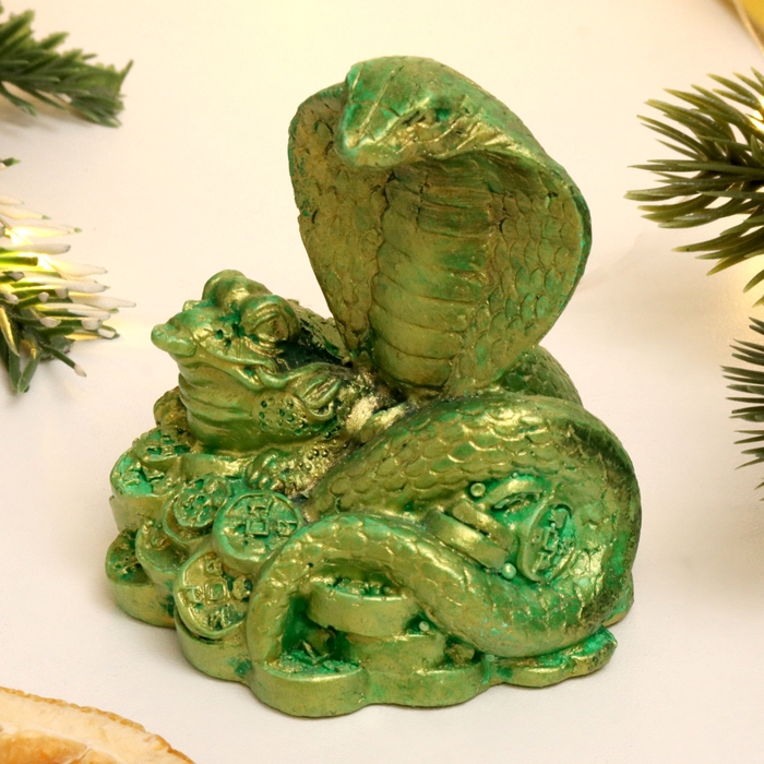 Новый год. Символ 2025. Фигура Новый год. Символ 2025. Фигура "Змея с лягушкой" зеленый с позолотой, 8х6х6см