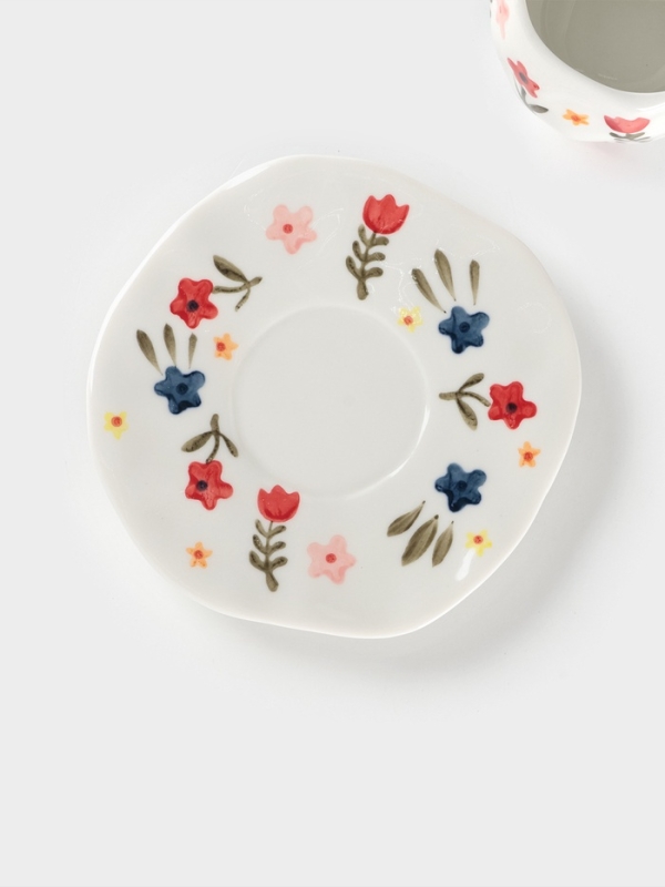 Чайная пара Доляна «Цветочная россыпь», чашка 220 мл, блюдце d=16 см, ручная роспись, керамика, белая Чайная пара Доляна «Цветочная россыпь», чашка 220 мл, блюдце d=16 см, ручная роспись, керамика, белая
