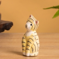 Сувенир «Полосатый кот», 8×3.5×2.5 см, дерево
