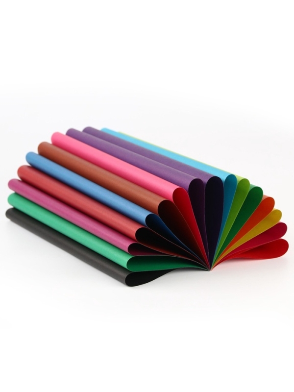 Набор  Набор "Минни Маус" А4: 10л цветного одностороннего картона + 16л цветной двусторонней бумаги