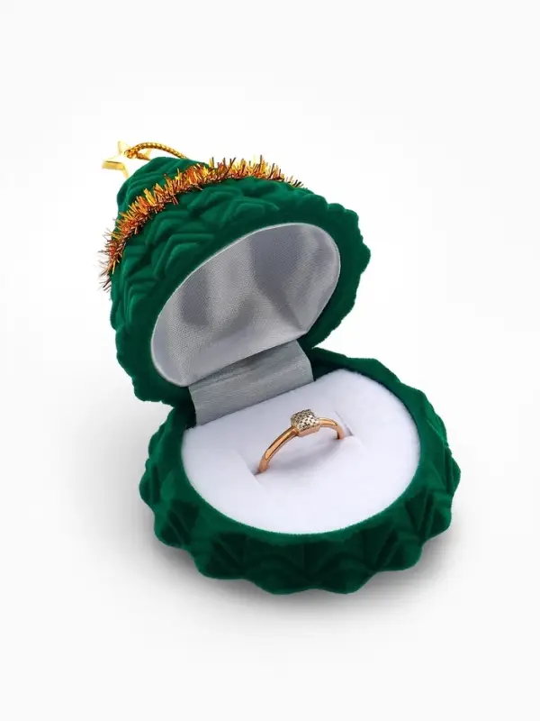 Футляр под серьги, кольцо &laquo;Новогодняя ёлочка&raquo;, бархатный, 5.9&times;6.2&times;6.2 см, зелёный, золотой