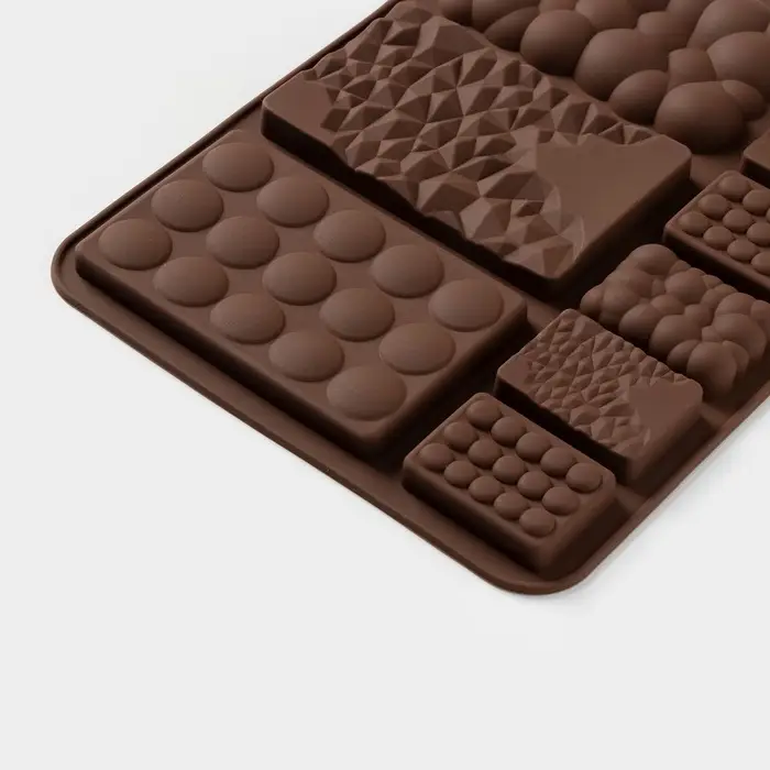 Форма для шоколада Доляна &laquo;Шоколадное ассорти&raquo;, силикон, 20&times;14.8&times;0.7 см, 9 ячеек, коричневая