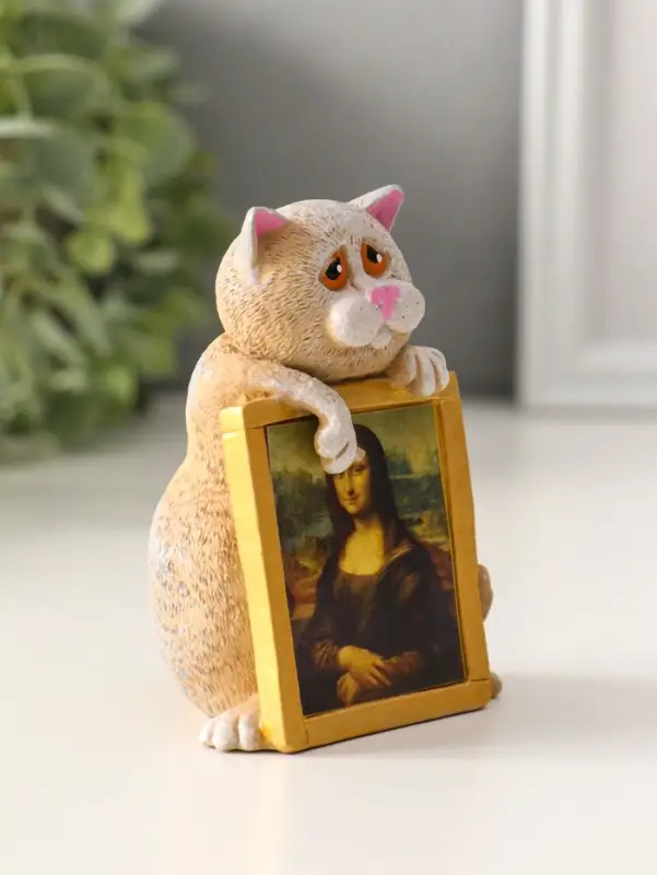 Фигура "Кот с картиной" 9х6,5х4,8 см