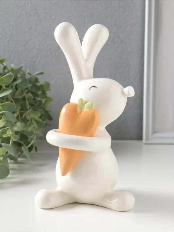 Сувенир керамика "Белый зайчик с морковкой-сердцем" 10,8х9,6х19,3 см