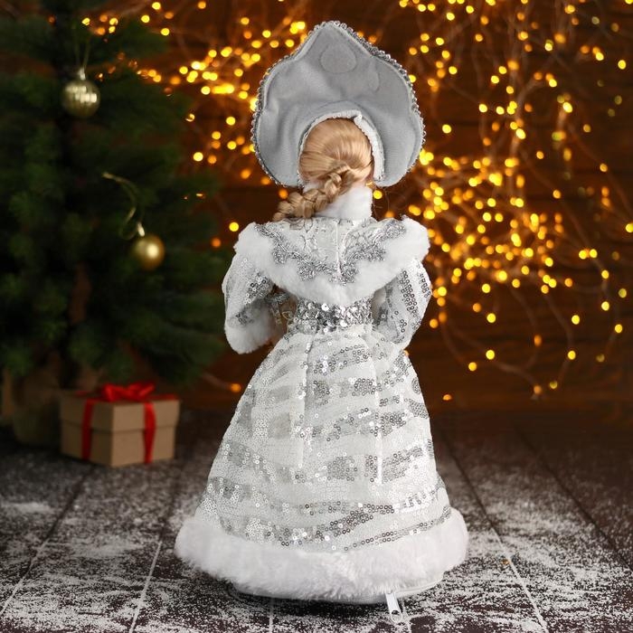 Снегурочка  Снегурочка "В белой шубке и кокошнике" 17х35 см, микс