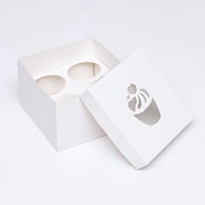 Коробка для 4 капкейка, белая, 15×15×10 см Коробка для 4 капкейка, белая, 15×15×10 см