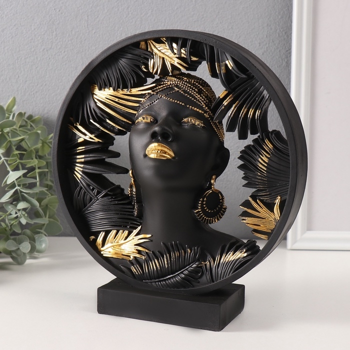 Сувенир полистоун бюст Сувенир полистоун бюст "Девушка в украшениях, в джунглях" чёрный 6х20,5х23 см