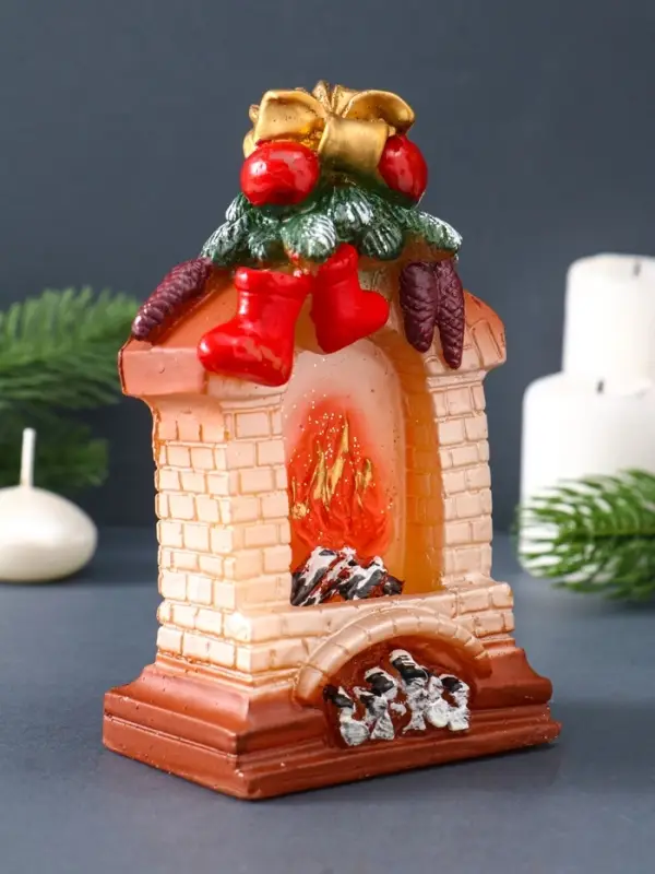 Свеча фигурная "Новогодний камин" 5,5х9х15 см