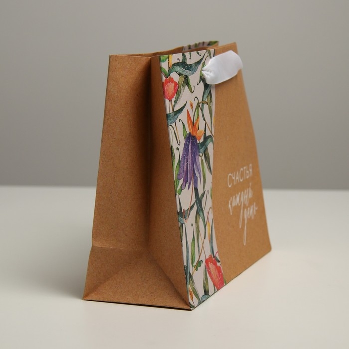 Пакет подарочный крафтовый, упаковка, «Счастье», 22 х 17,5 х 8 см Пакет подарочный крафтовый, упаковка, «Счастье», 22 х 17,5 х 8 см