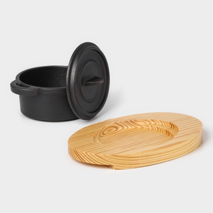 Кастрюля чугунная на подставке Volcano, 13×10×7,5 см, цвет чёрный