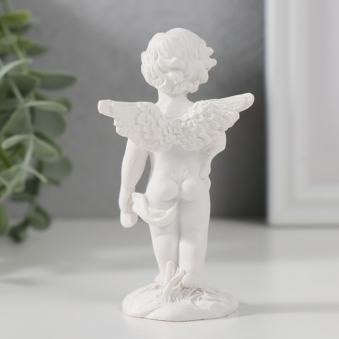 Сувенир полистоун Сувенир полистоун "Белоснежный ангел стоит с цветной бабочкой" 9х3,5х4,8 см
