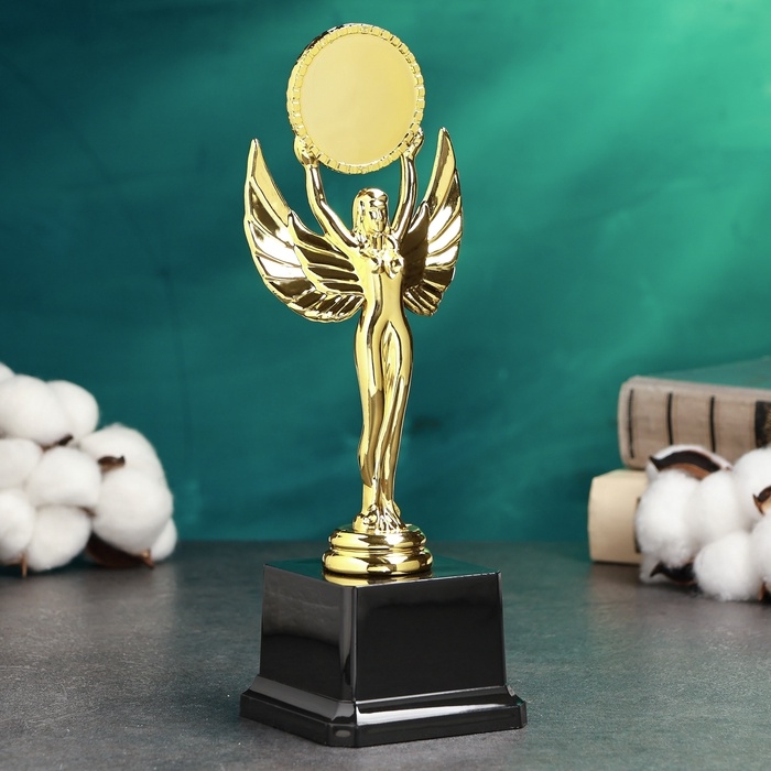 Стела  Стела "Ника" 8х8х22см