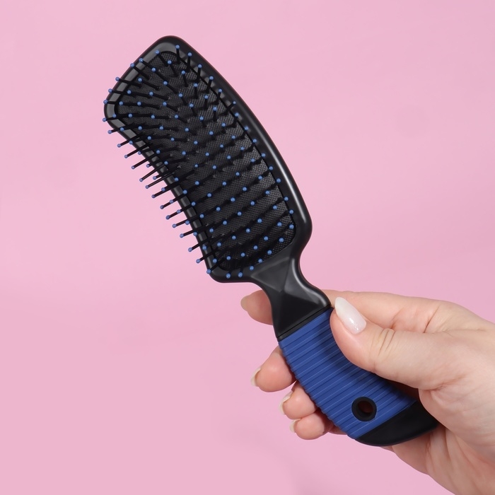 Расчёска массажная, прорезиненная ручка, 5 × 21 см, цвет МИКС Расчёска массажная, прорезиненная ручка, 5 × 21 см, цвет МИКС