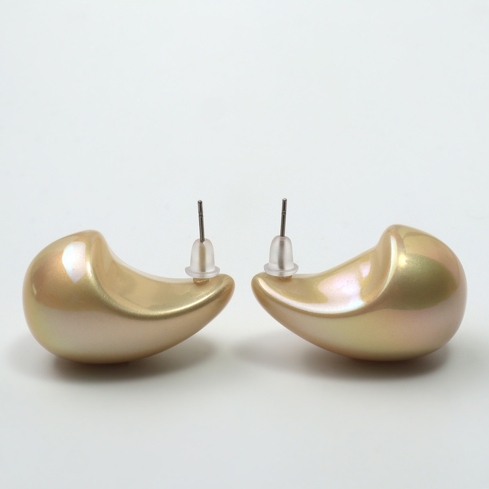 Серьги пластик «Капля» гладкие мах, цвет бежевый Серьги пластик «Капля» гладкие мах, цвет бежевый