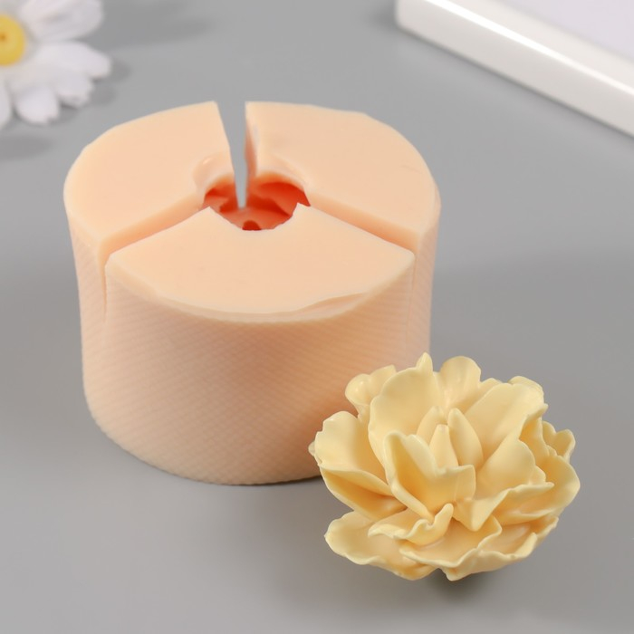 Молд силиконовый Молд силиконовый "Пион мадагаскар" d=6 cм, высота 4,5 см МИКС