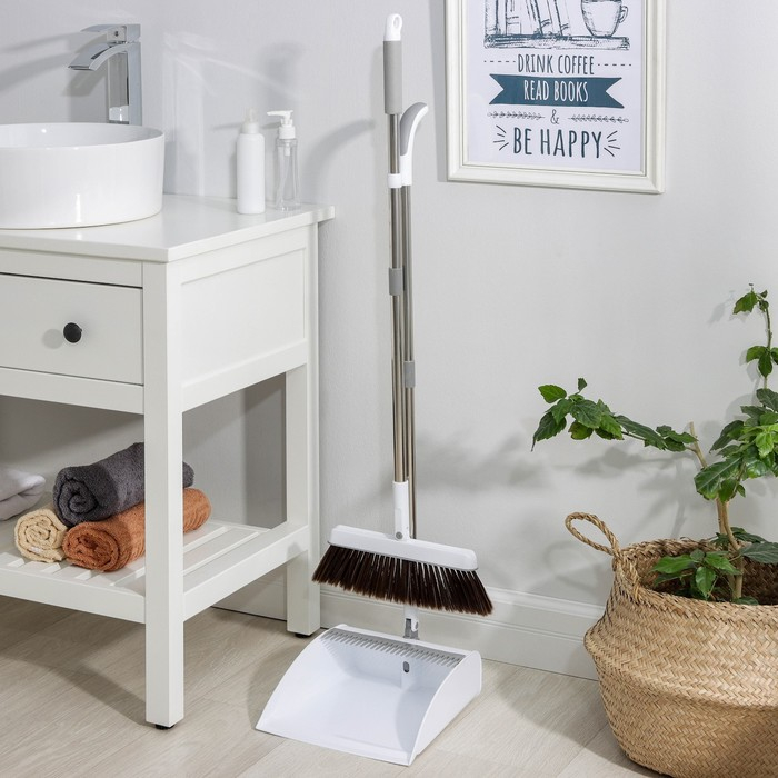 Щётка для пола Raccoon: совок 26×25 см, ручка из нержавеющей стали 97 см, щётка 26 см Щётка для пола Raccoon: совок 26×25 см, ручка из нержавеющей стали 97 см, щётка 26 см