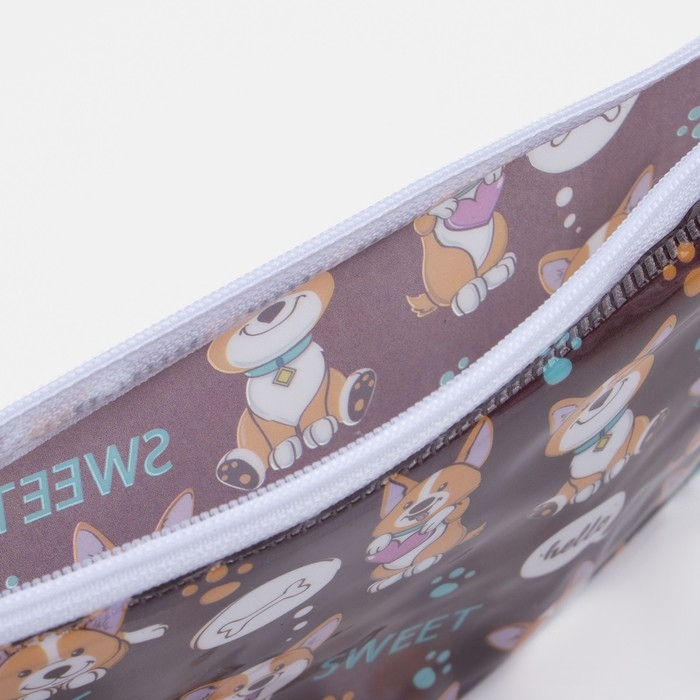 Косметичка-пенал на молнии, цвет коричневый Косметичка-пенал на молнии, цвет коричневый